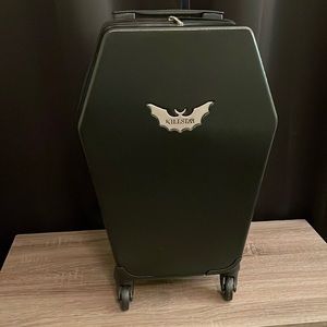 Killstar coffin suitcase